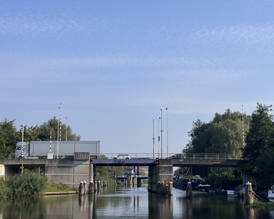 doetinchem-vanaf-het-water-europabrug